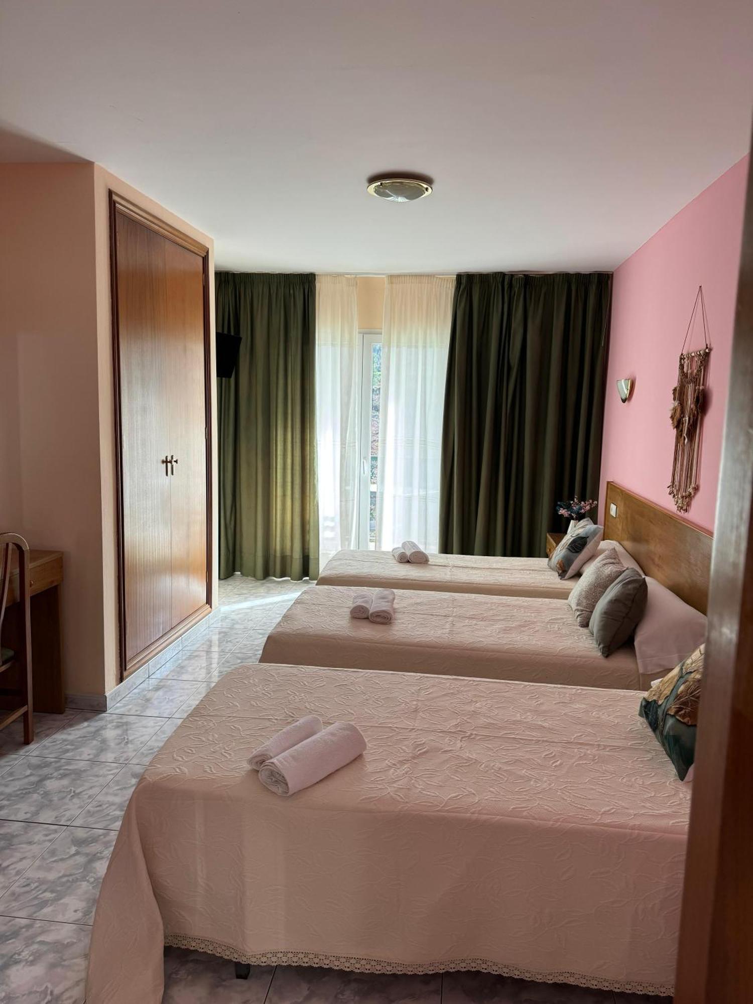 Hotel Campestre Chamuinas Pontevedra Quarto foto